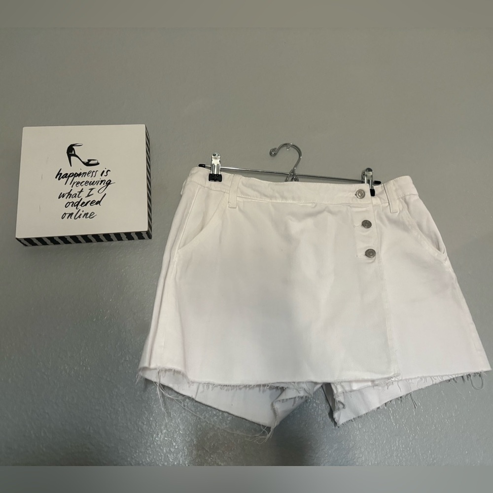 Francesca’s Women’s Denim White Skort